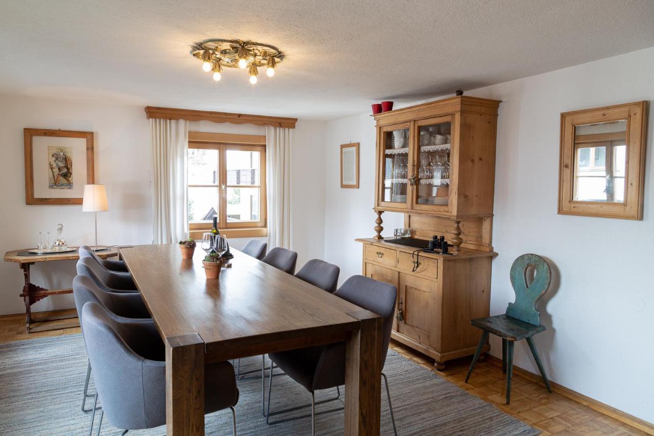 Haus Richard Falch - Inklusive Kostenloser Premium-Sommerkarte Sankt Anton am Arlberg Dış mekan fotoğraf