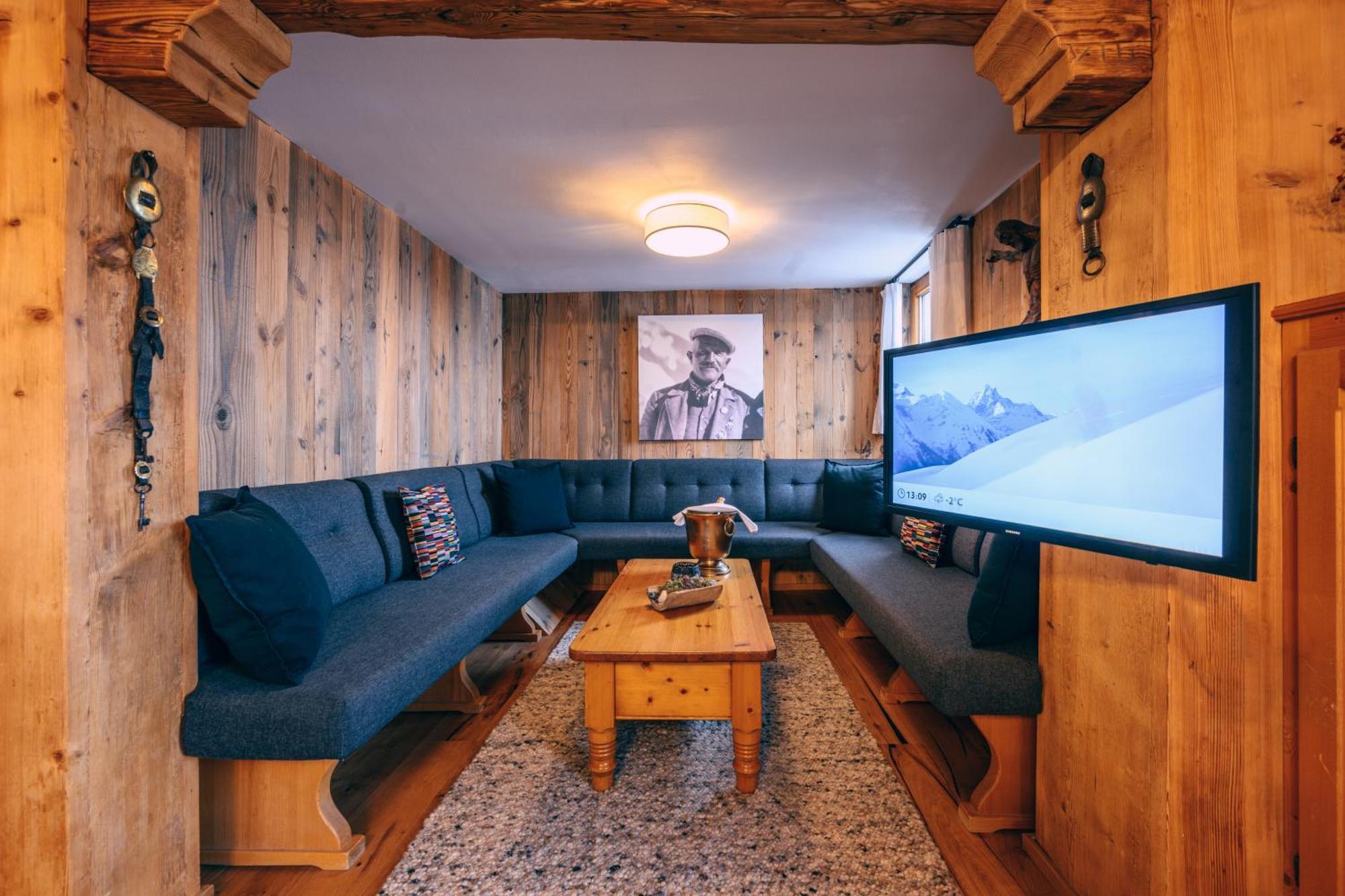 Haus Richard Falch - Inklusive Kostenloser Premium-Sommerkarte Sankt Anton am Arlberg Dış mekan fotoğraf