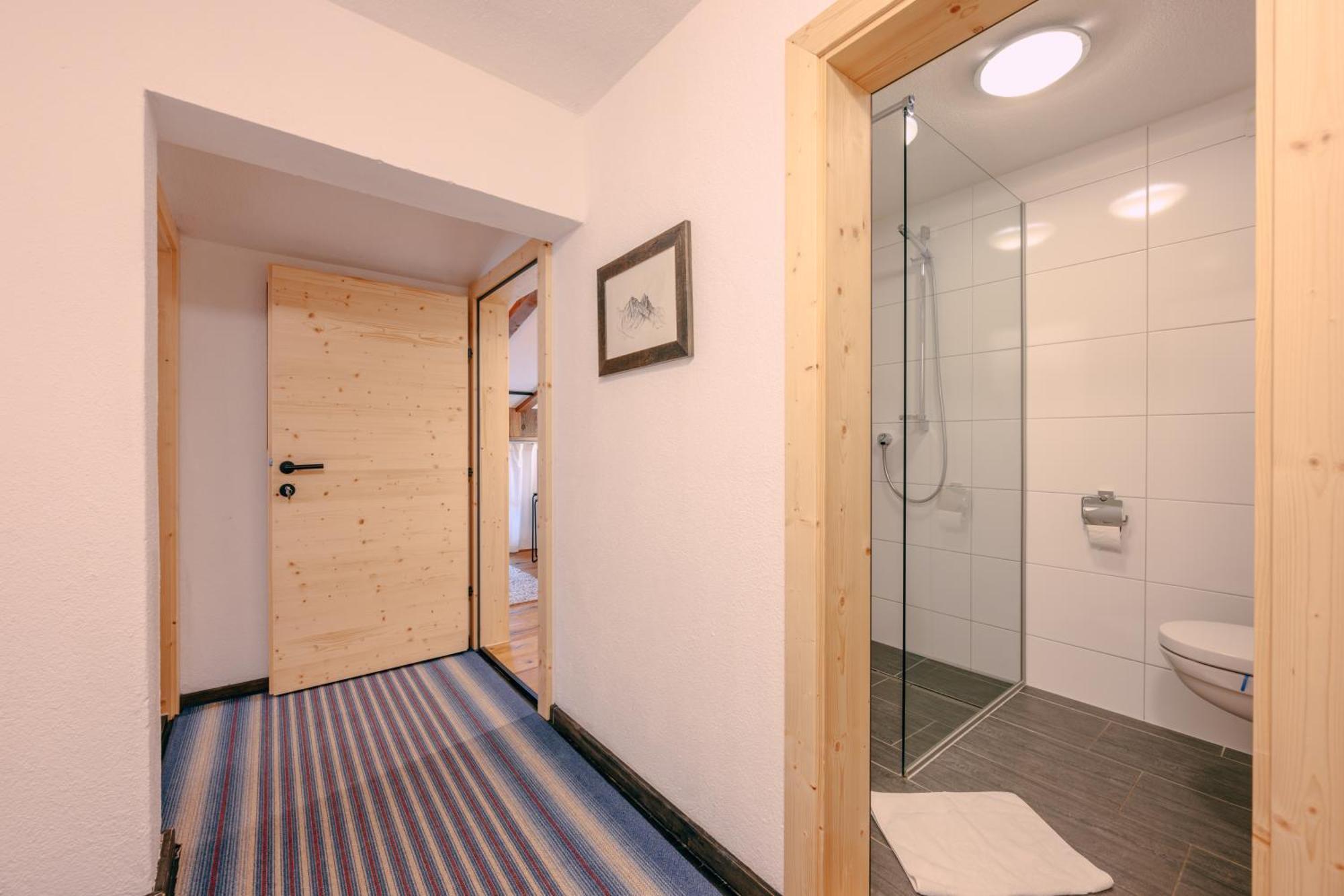 Haus Richard Falch - Inklusive Kostenloser Premium-Sommerkarte Sankt Anton am Arlberg Dış mekan fotoğraf