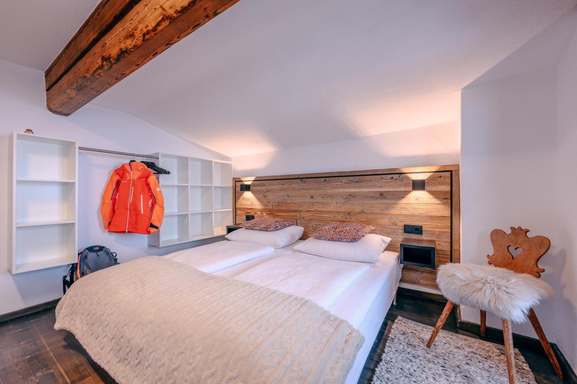 Haus Richard Falch - Inklusive Kostenloser Premium-Sommerkarte Sankt Anton am Arlberg Dış mekan fotoğraf