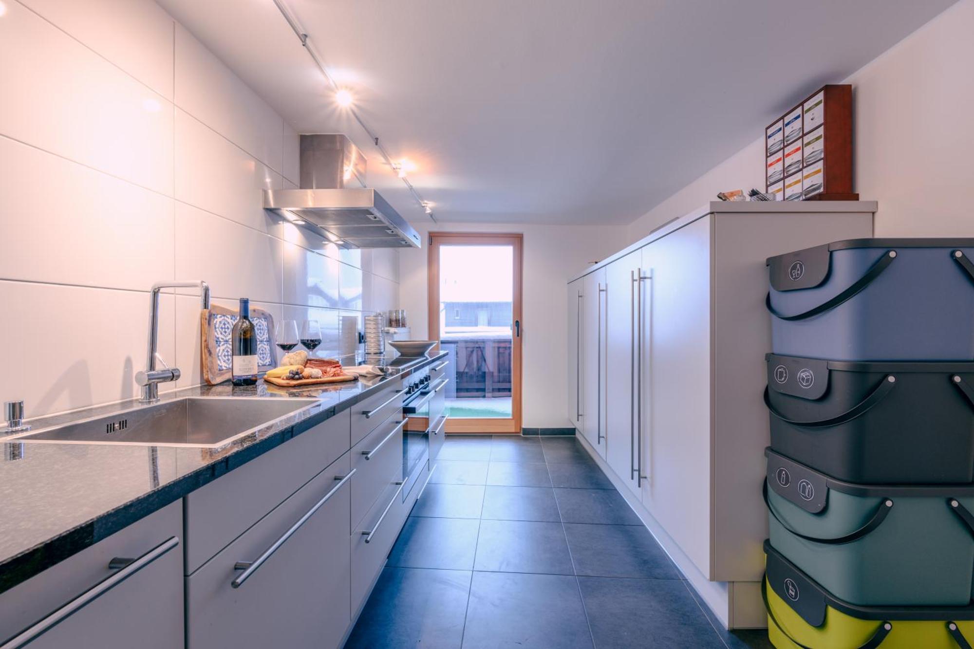 Haus Richard Falch - Inklusive Kostenloser Premium-Sommerkarte Sankt Anton am Arlberg Dış mekan fotoğraf